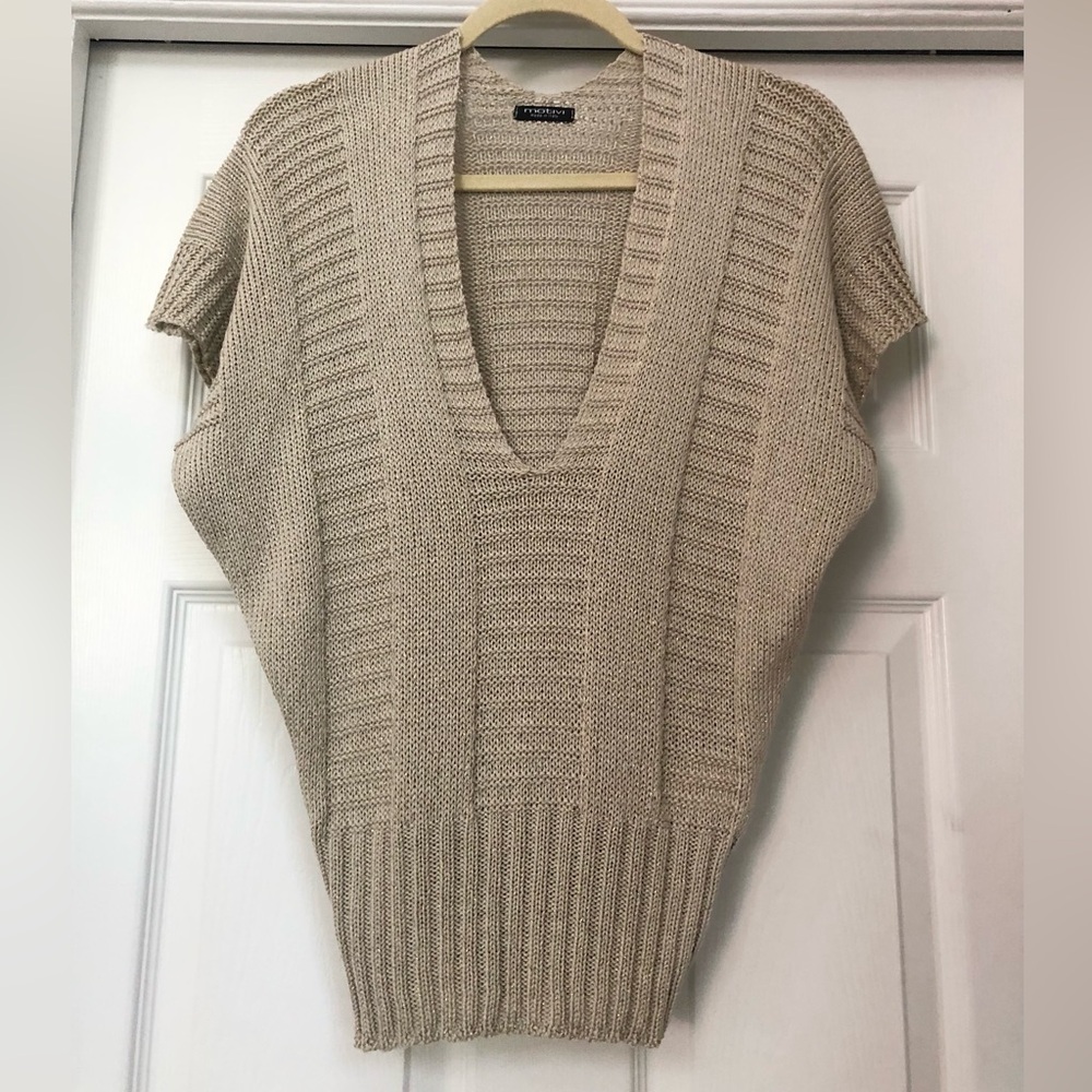 Motivi V-Neck Metallic Gold Weave Knit Shimmery Top - Picture 7 of 16
